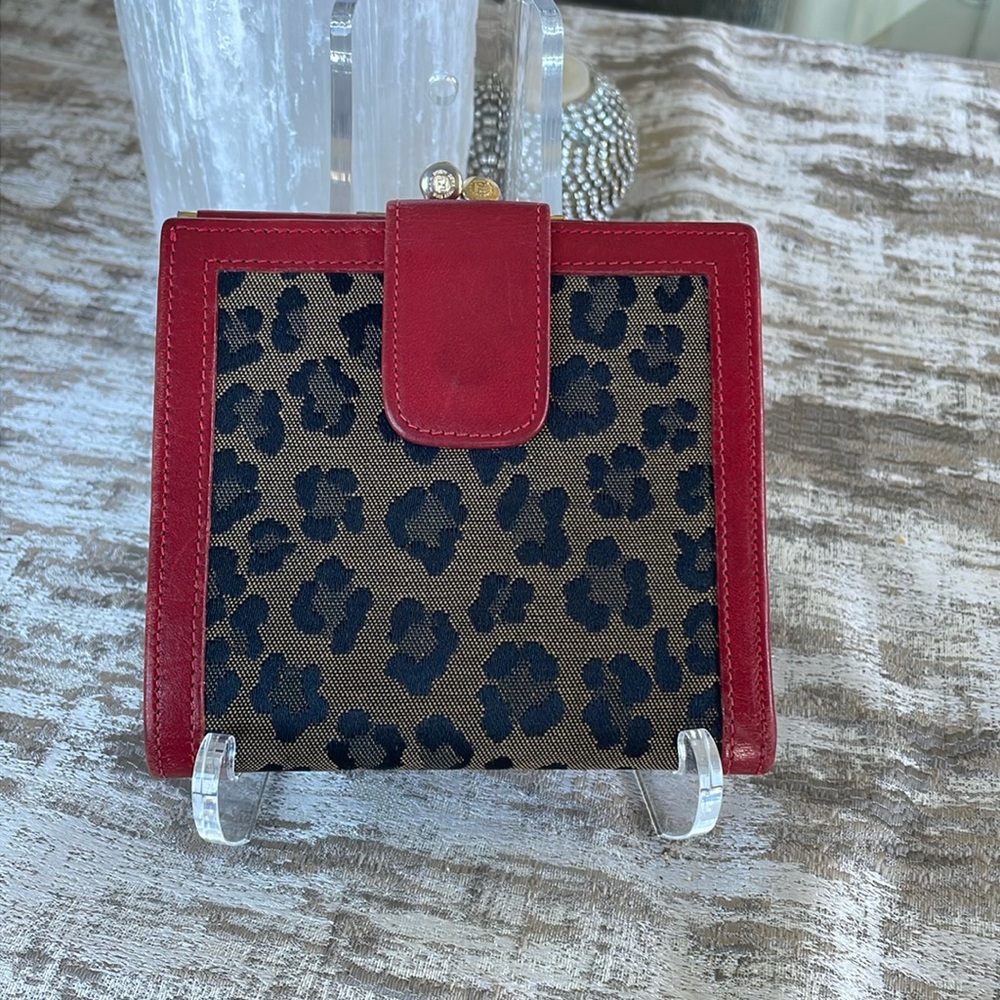 VINTAGE FENDI LEOPARD COMPACT BIFOLD KISS WALLET